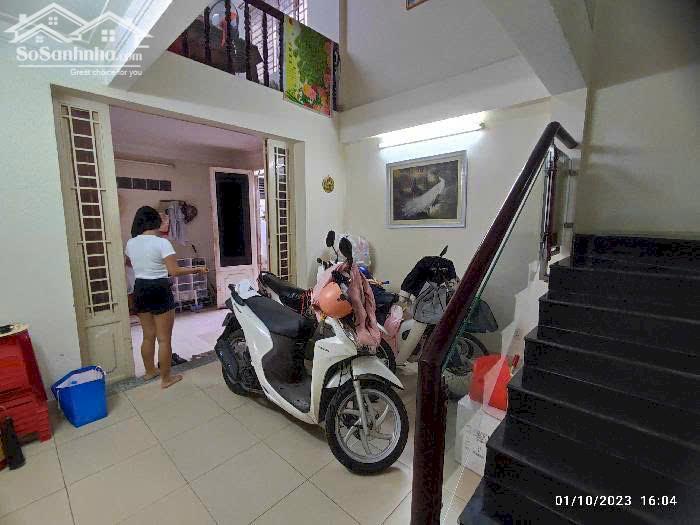 Hình ảnh BÁN NHÀ 1 TRỆT 3 LẦU – CMT8, QUẬN 3 – GIÁ TỐT 9 TỶ 11