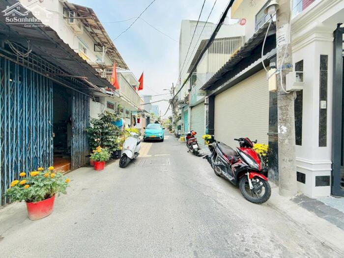 Hình ảnh GẤP BÁN – GIẢM SỐC 240 TRIỆU Chỉ còn 7.66 TỶ (TL nhẹ) – Nhà 5 tầng mới, FULL NỘI THẤT XỊN 8
