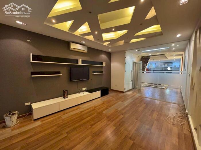 Hình ảnh Bán nhà Lý Nam Đế 100m2 nhà đẹp vị trí đẹp nở hậu 39 tỷ 1