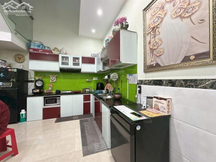 Hình ảnh Nhà mặt tiền đường 30m Lê Đức Thọ 151m2 ngang 5.1m 4 tầng BTCT ngay chợ KD đỉnh 21 tỷ. 7