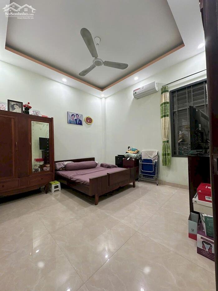 Hình ảnh Nhà mặt tiền đường 30m Lê Đức Thọ 151m2 ngang 5.1m 4 tầng BTCT ngay chợ KD đỉnh 21 tỷ. 6