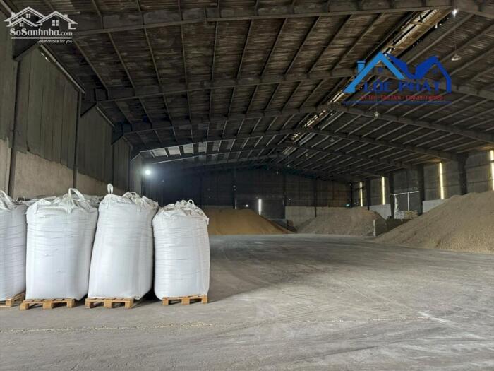 Hình ảnh Cho thuê nhà xưởng 1800m2 giá chỉ 108 triệu. Trảng Bom-Đồng Nai 1