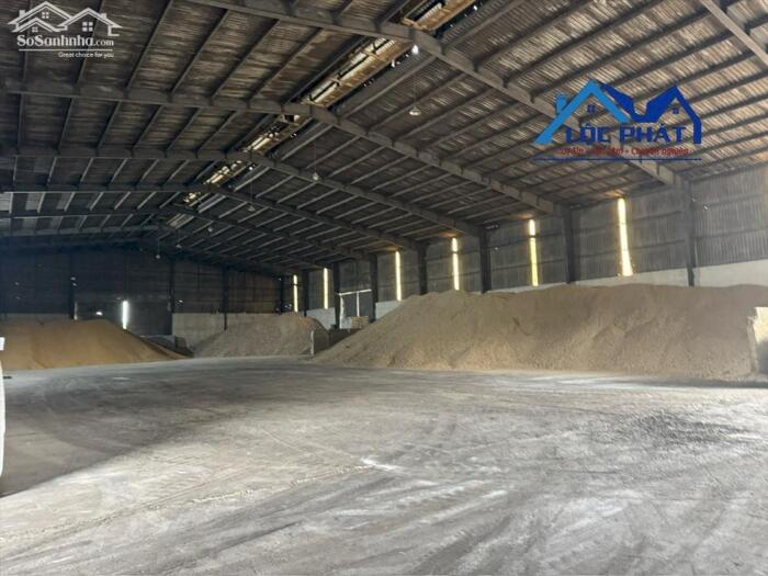 Hình ảnh Cho thuê nhà xưởng 1800m2 giá chỉ 108 triệu. Trảng Bom-Đồng Nai 0