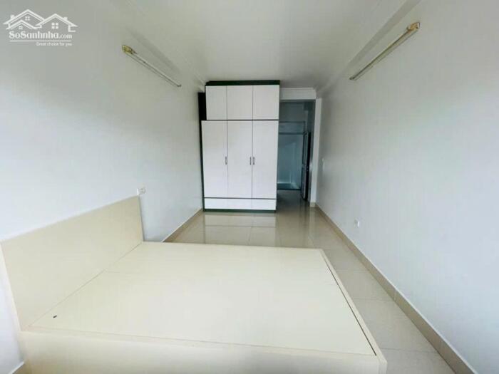 Hình ảnh Bán nhà 5 tầng ngõ 22/26 Kim Quan Việt Hưng, gần chợ, gần công viên phù hợp định cư 2