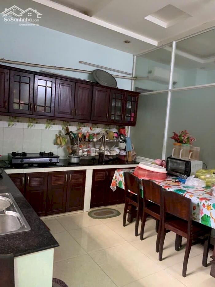 Hình ảnh 90m2 - Giá 16.5 tỷ - 4 tầng - 5PN - đường Số 8 KDC Ven Sông, Q7 2