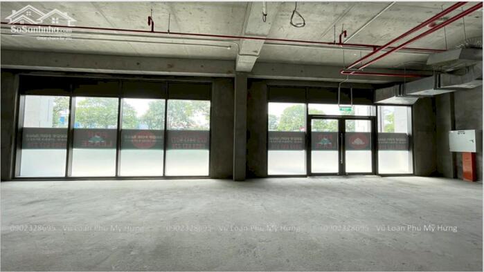 Hình ảnh THỰC TẾ BÊN TRONG CĂN SHOP GIÁ 89 TỶ TẠI KHU HỒ BÁN NGUYỆT PHÚ MỸ HƯNG 4