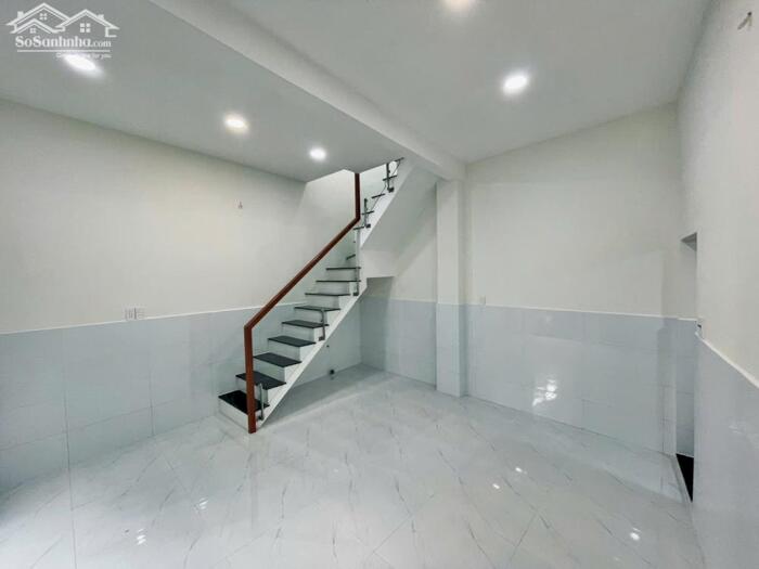 Hình ảnh nhà đẹp ngay sát mặt tiền - gần ngã 6 gò vấp ngang khủng 5.7 x 4.8 – chỉ 3.xxx tỷ 6