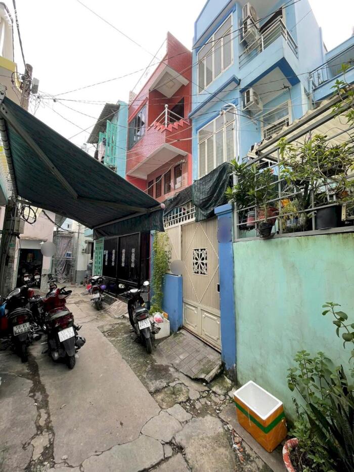 Hình ảnh nhà đẹp ngay sát mặt tiền - gần ngã 6 gò vấp ngang khủng 5.7 x 4.8 – chỉ 3.xxx tỷ 9