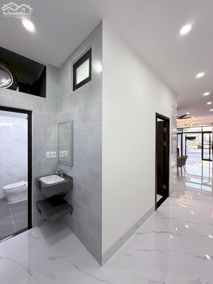 Hình ảnh Giảm 150 triệu chính chủ bán nhanh nhà chợ Đệm - TT. Tân Túc 5x12,5m giá 810 triệu đường nhựa 6m 3