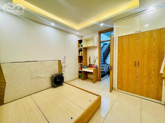 Hình ảnh [LÔ GÓC - Ô TÔ TRÁNH- KINH DOANH] Phố Hào Nam (Tôn Đức Thắng) 46m/4 Tầng/ MT 3.7m 16.2 Tỷ, mới đẹp - LH 0987881444 6