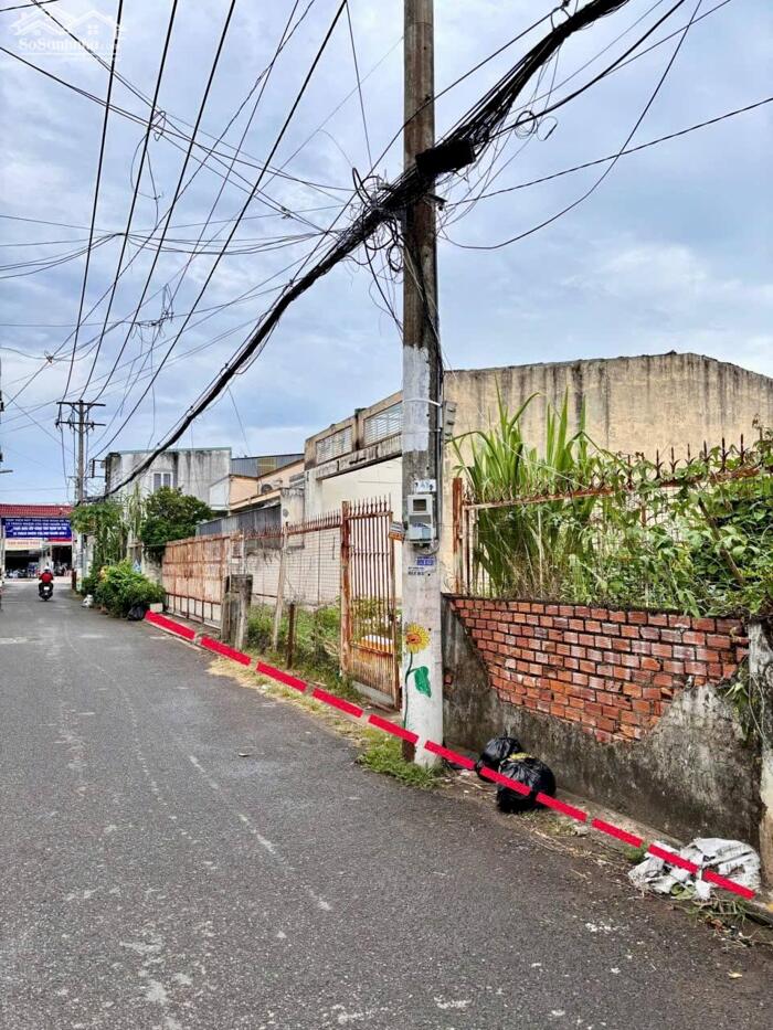Hình ảnh Bán nền thổ cư hướng đông nam lộ nhựa 6m giá dưới 2,5 tỷ 1