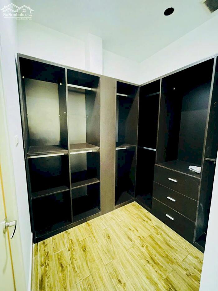 Hình ảnh Nhà Đất DT lớn 500m² mặt tiền 10m, vuông vắn, có hầm để xe. 14