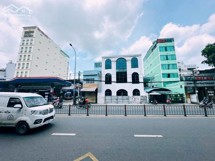 Hình ảnh CHO THUÊ TÒA NHÀ 840 QUANG TRUNG, Q.GÒ VẤP - 11M X 42M DTSD 1700M2 - 3 TẦNG SUỐT 2