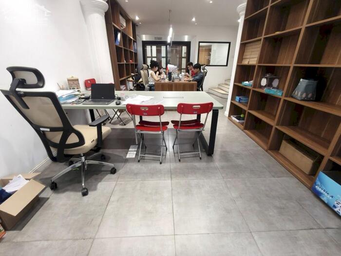 Hình ảnh HÀNG ĐẦU TƯ- Ôtô Tránh Phố Đặng Văn Ngữ 106m/4 Tầng/ MT 6.7m 35.5 Tỷ, Kinh Doanh tốt - LH 0987881444 2