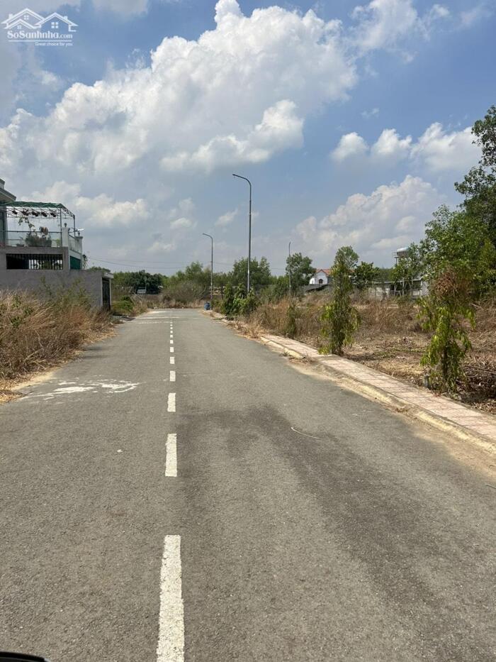 Hình ảnh Hạ Giá 125m2 Sổ Riêng,Thổ Cư 100%, Tại Trảng Bom Chỉ 1ty2xx 2