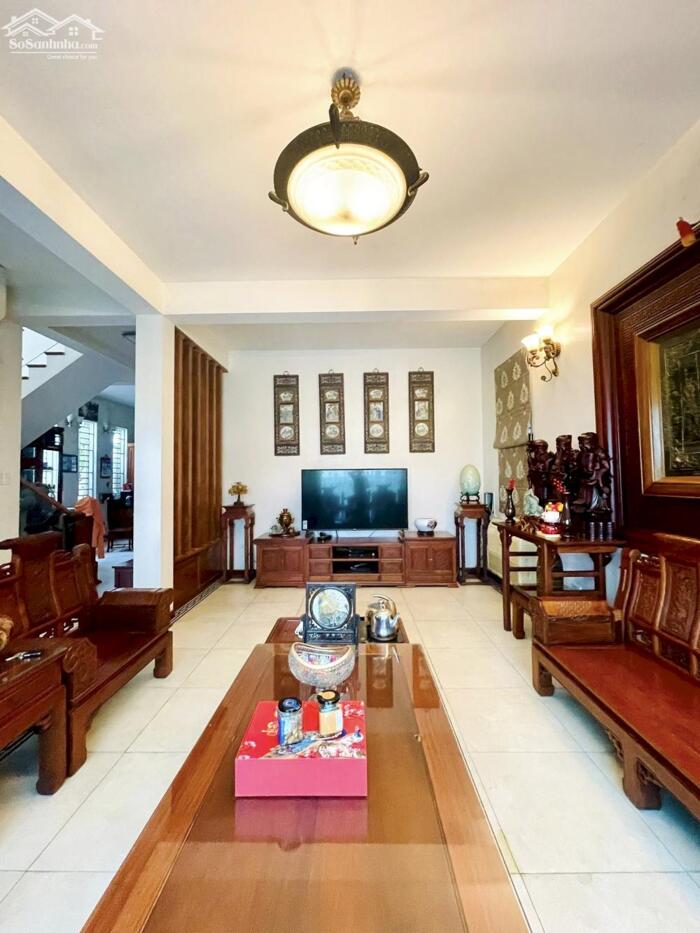 Hình ảnh Bán Nhà VIEW HỒ Quận Long Biên 200m2-4T MT11m Vỉa Hè Tặng Nội Thất 31 Tỷ Bát Khối 3