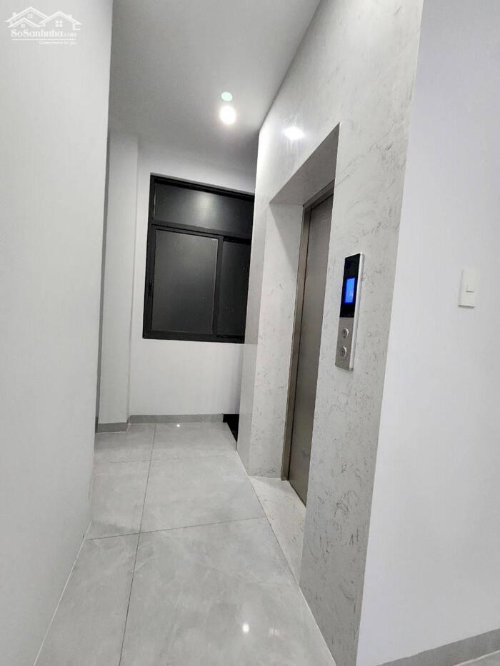 Hình ảnh Cho thuê tầng nhà phố Vinhomes làm văn phòng +để ở, full tiện nghi 3PN 4