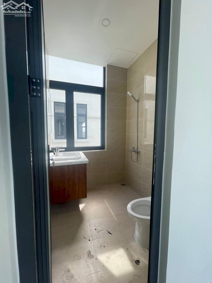 Hình ảnh Cho thuê tầng nhà phố Vinhomes làm văn phòng +để ở, full tiện nghi 3PN 1