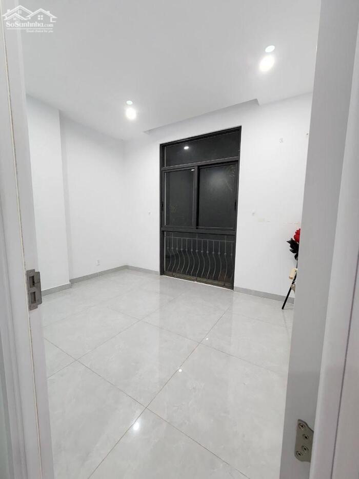 Hình ảnh Cho thuê tầng nhà phố Vinhomes làm văn phòng +để ở, full tiện nghi 3PN 3