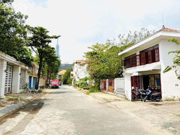 Hình ảnh Bán Khuôn Đất 305m2(10mx30,5m) Ngay Trần Não,An Khánh,Quận 2-Giá Tốt 155tr/m2 1