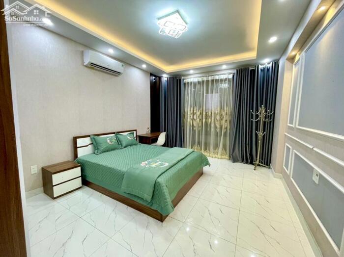 Hình ảnh Cho thuê nhà mặt ngõ Văn Cao, DT: 58m2, 4 p.ngủ. 2