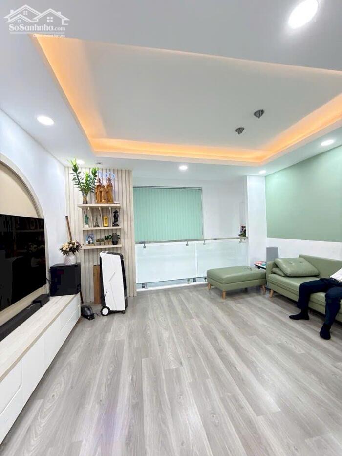 Hình ảnh Bán nhà mặt phố Trần Khát Chân 23m2 nhà đẹp vỉa hè rộng kinh doanh tốt 9.9 tỷ 1