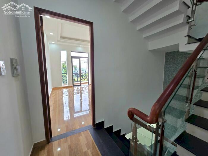 Hình ảnh Bán nhà 3 lầu đường 49 Hiệp Bình Chánh, 4PN, ô tô tránh, 7.9 tỷ 4