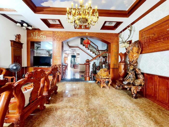 Hình ảnh Bán Biệt thự 5 lầu mái Thái MTKD Spa Nguyễn Văn Khối 7m 266m2 có hầm, hồ bơi chỉ 22.5 tỷ 0