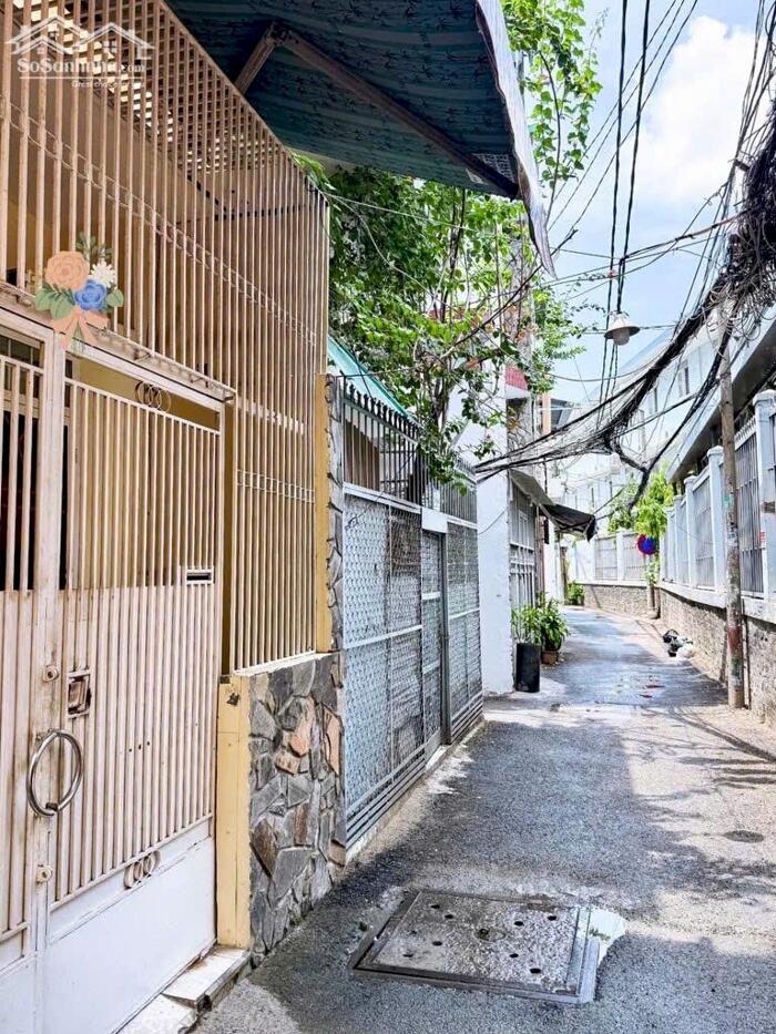 Hình ảnh Nhà Đẹp Lê Văn Sỹ Q3 – 3 Tầng Full Nội Thất Cao Cấp – 2PN 3WC - Cực Hiếm 1