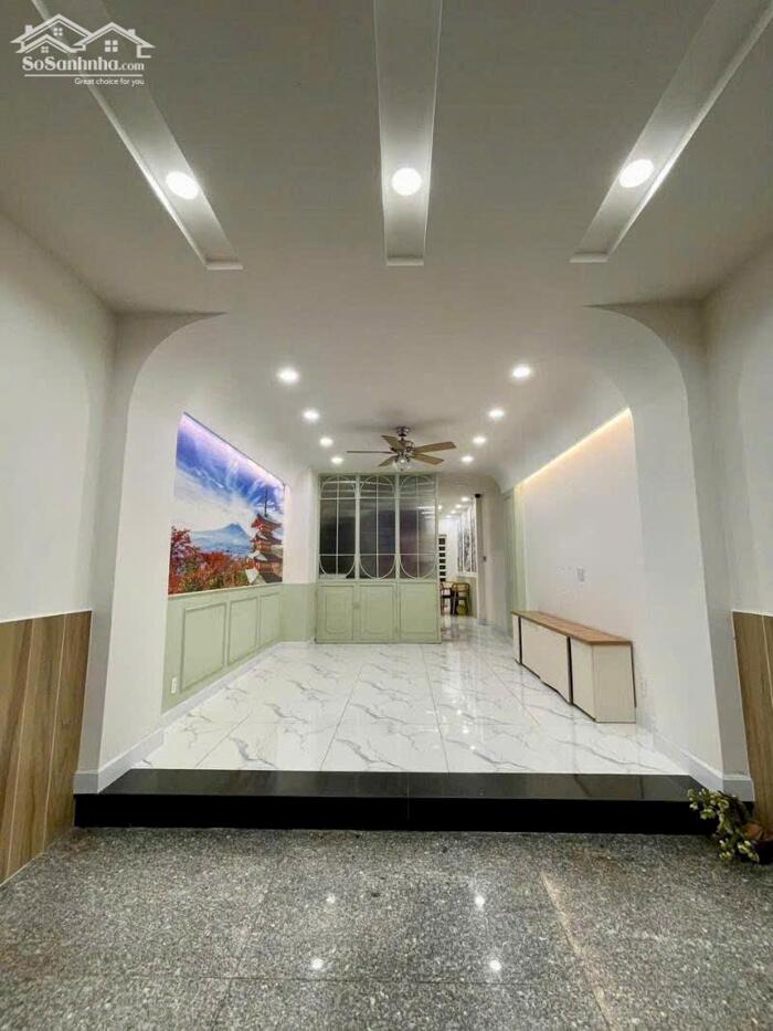 Hình ảnh 90m2 - Giá 10.2 tỷ - 4PN - Nhà phố view sông đường D5A, Q7 2