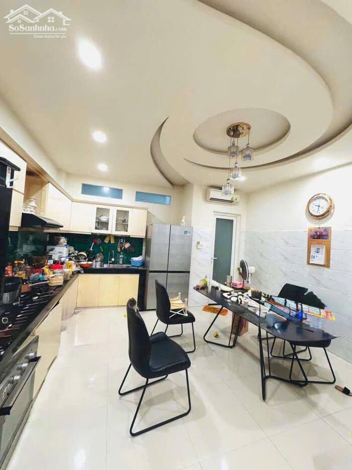 Hình ảnh CỰC HOT nhà hẻm 6m 4 tầng đẹp ngang 4.5m 86m2 Phạm Văn Đồng BT sát GIGA MALL 13.9 tỷ 4