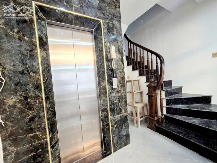 Hình ảnh Bán nhà mặt phố Nguyễn Xiển 70m2 lô góc 2 mặt phố vỉa hè rộng 30 tỷ 1