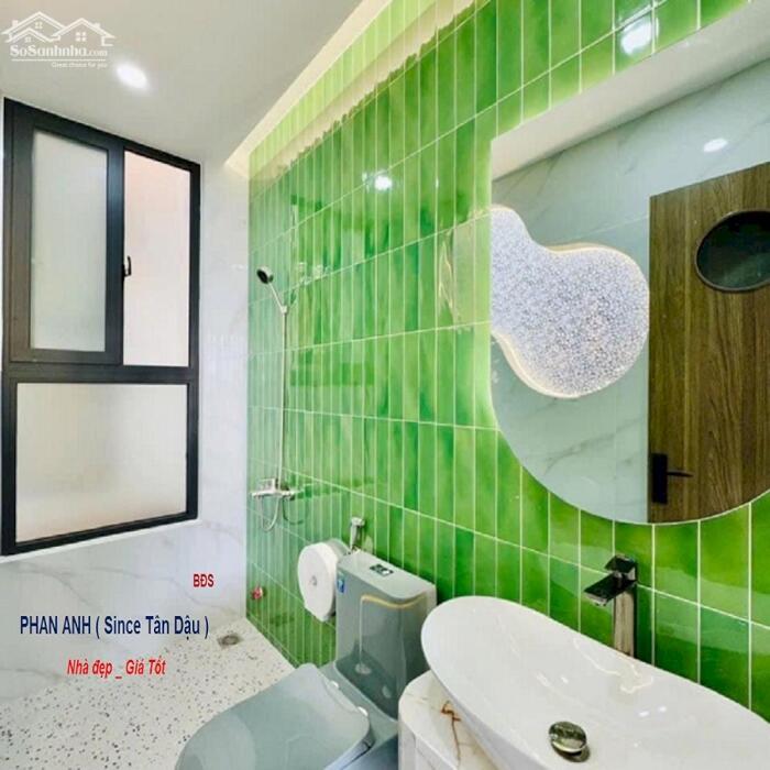 Hình ảnh Bán Gấp Nhà Phố Quận 2 - Hẻm Xe Hơi - Chỉ có 6 tỷ.n.n.n ! 3