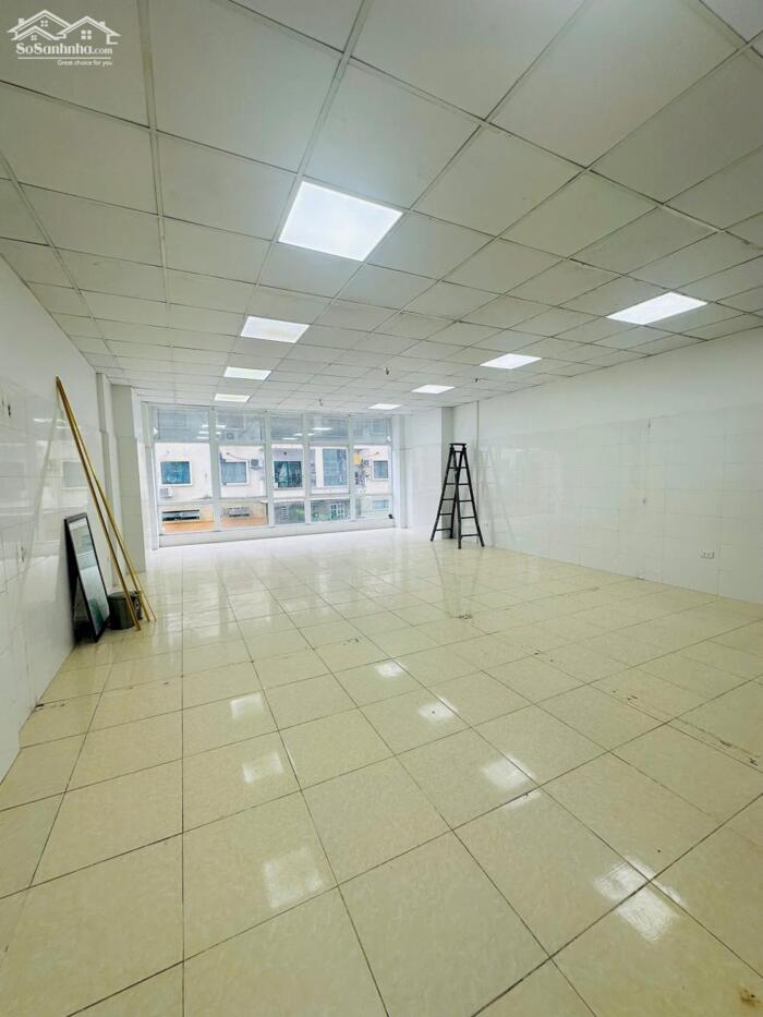 Hình ảnh Tòa Văn Phòng 10 Tầng Mặt Phố Giảng Võ - Vị Trí Vàng Đối Diện Vinhomes - 85 Tỷ VND 1