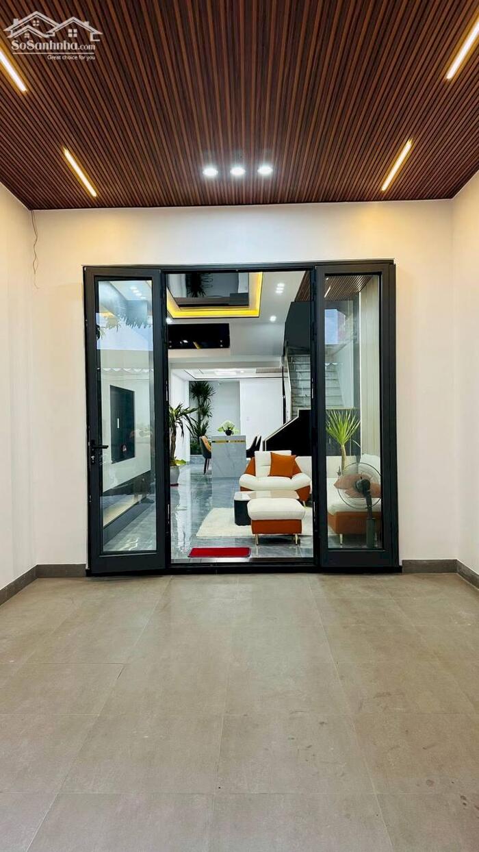 Hình ảnh Chính chủ gửi bán nhà 3 tầng MT Nguyễn Huy Tự,P Hòa Khánh.Đà Nẵng 0