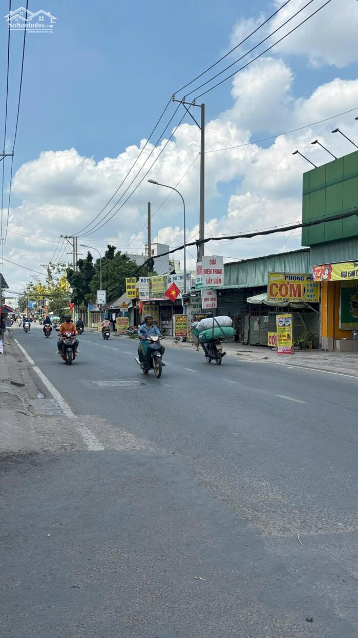 Hình ảnh 1 tỷ 650tr có nhà ở ngay ấp 1 đường võ văn vân ngay cầu dân sinh nhà 1 trệt 1 lầu 1