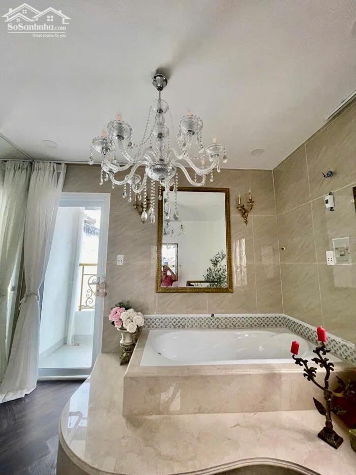 Hình ảnh SIÊU PHẨM NHÀ 5 TẦNG NGAY NGUYỄN THIỆN THUẬT, Q3 – NỘI THẤT CHÂU ÂU – SỔ RIÊNG, VÀO Ở NGAY! 4