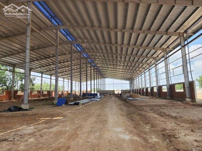 Hình ảnh Cho Thuê 10.500m2 Nhà Xưởng Mới Tân Uyên Bình Dương Giấy Tờ Đầy Đủ 0