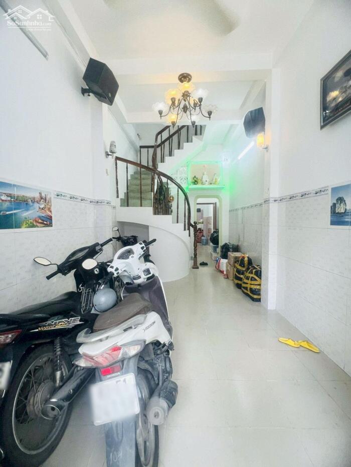 Hình ảnh Bán Nhà Hẻm xe tải Tô Hiến Thành Quận 10 - Đang kinh doanh CHDV 300 triệu/ năm 3