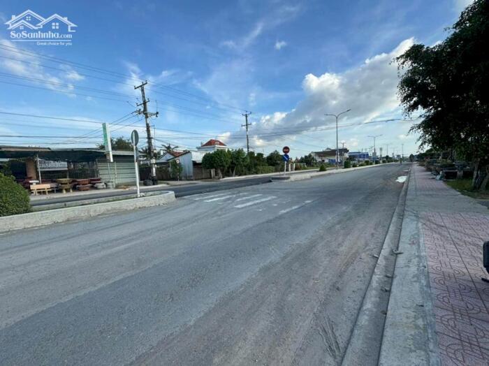 Hình ảnh Đất lớn Mt đường tỉnh 827 P7 TP Tân An Long An 0