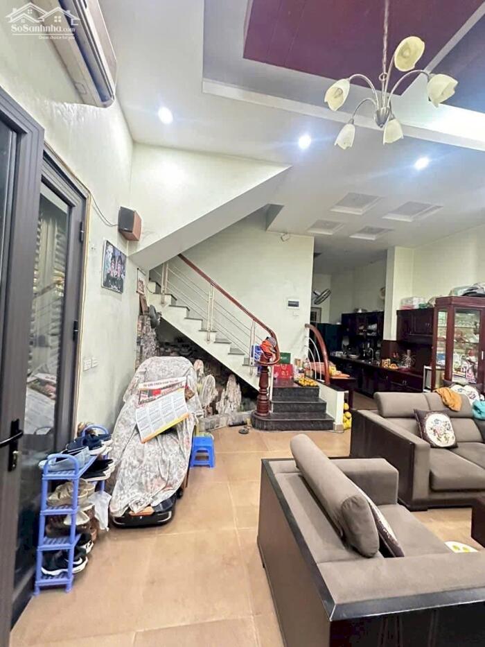 Hình ảnh Bán Nhà Phố Quận Tây Hồ 188m2-4T MT RỘNG Đầu TƯ Xây 48,9 Tỷ Lạc Long Quân. 2