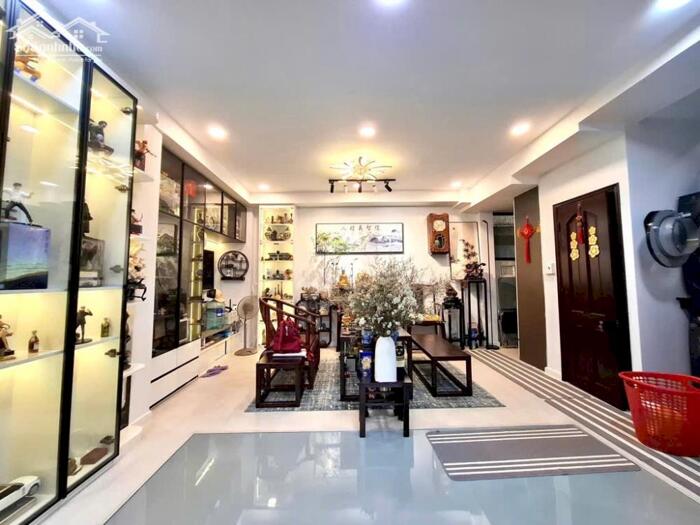 Hình ảnh Bán nhà Nguyên Hồng 55m2 nhà đẹp ngõ oto tránh kinh doanh tốt 24 tỷ 1