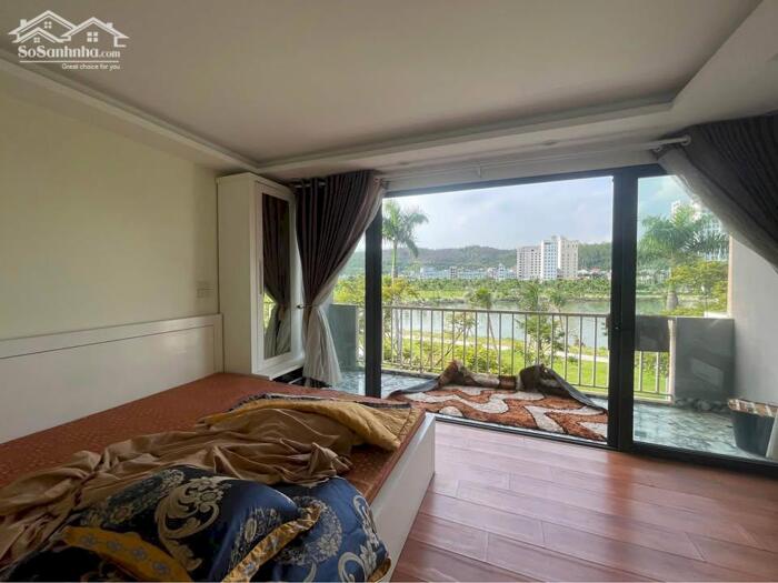 Hình ảnh Chính chủ bán căn Liền Kề 3,5 tầng 78m2 Sổ đỏ. Mặt Hồ ven Biển trung tâm du lịch Bãi Cháy, Hạ Long. 4