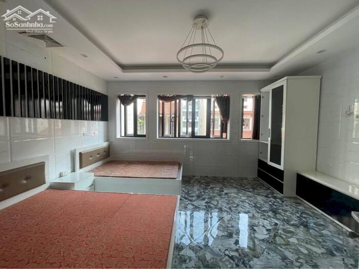 Hình ảnh Chính chủ bán căn Liền Kề 3,5 tầng 78m2 Sổ đỏ. Mặt Hồ ven Biển trung tâm du lịch Bãi Cháy, Hạ Long. 1