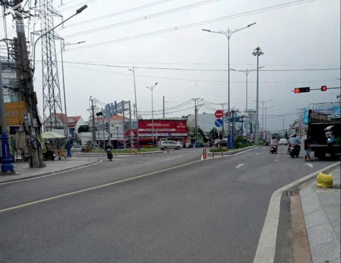 Hình ảnh Nhà đất rộng, vị trí trung tâm P6 TP Tân An 1