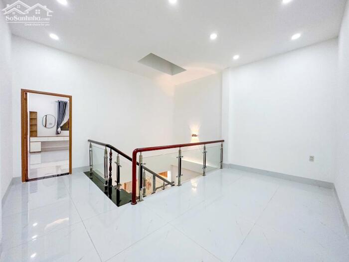 Hình ảnh GIẢM 50 TRIỆU!! BÁN NHÀ 2 TẦNG, ĐƯỜNG D6, KDC HỒNG LOAN 15