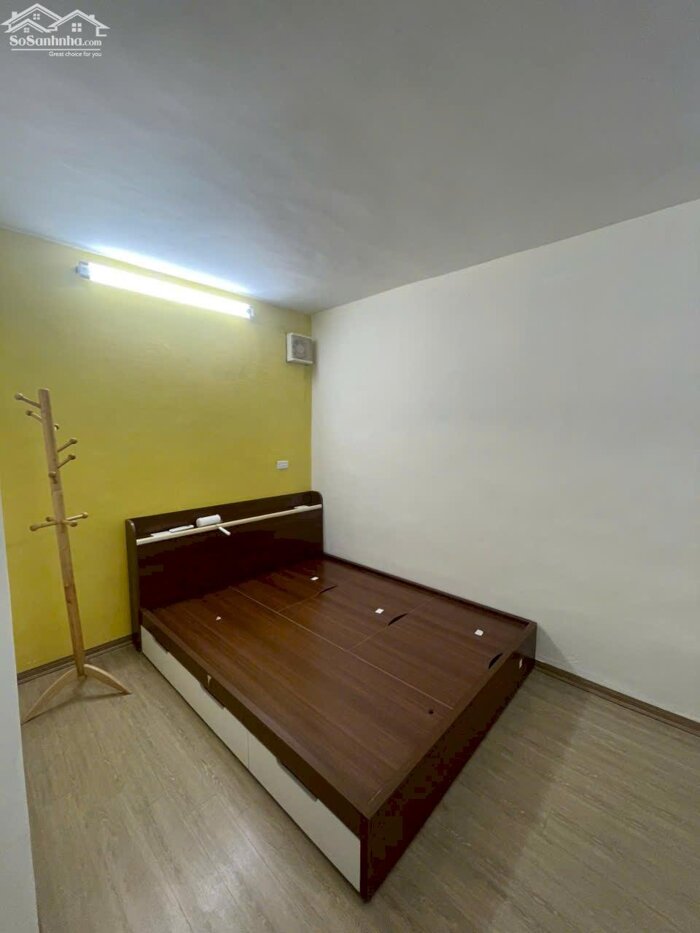 Hình ảnh cho thuê căn hộ C2 Kim Liên, 60m, 2 phòng ngủ, nhà sửa đẹp 9 triệu 4