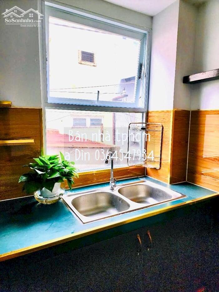 Hình ảnh CHDV hẻm xe hơi gần Lê Đại Hành 6 Tầng, 4PN Master, đang cho thuê ổn định 2