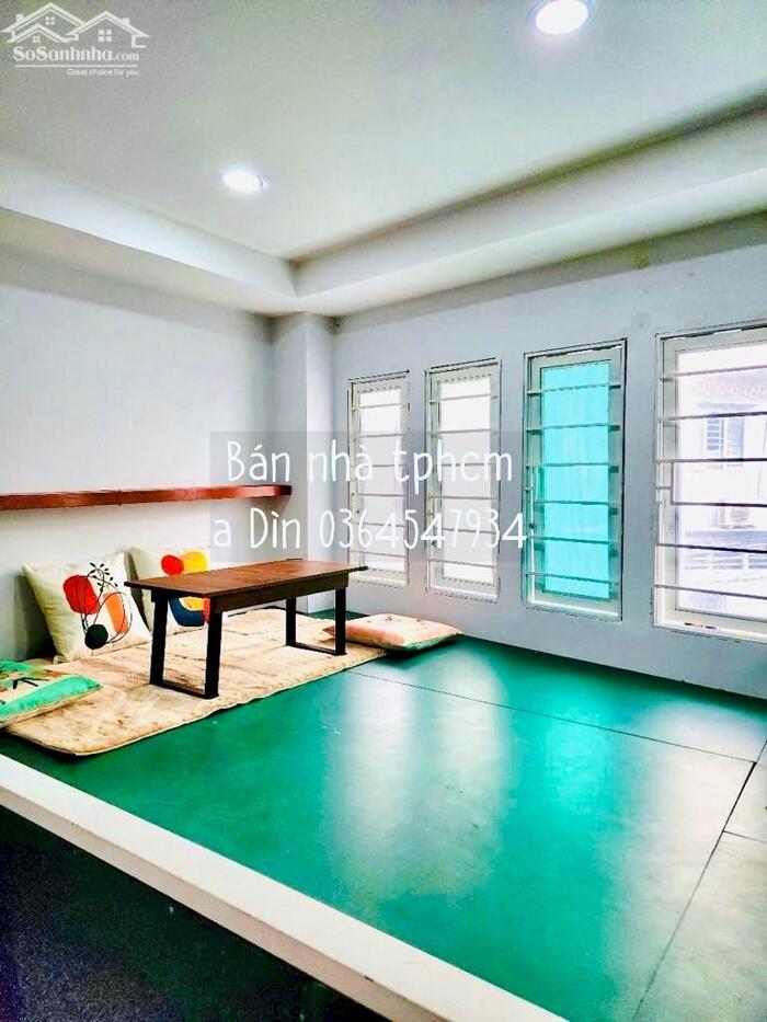 Hình ảnh CHDV hẻm xe hơi gần Lê Đại Hành 6 Tầng, 4PN Master, đang cho thuê ổn định 1