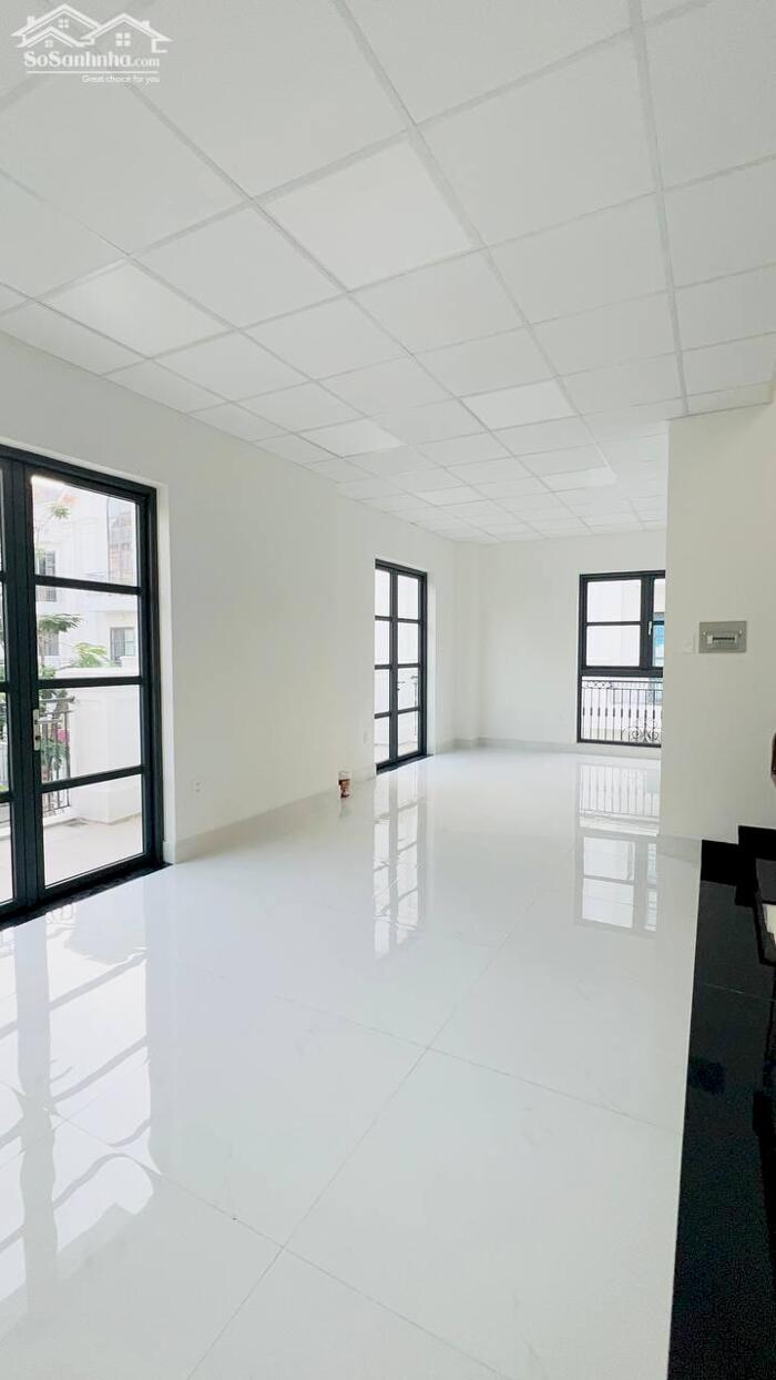 Hình ảnh CHO THUÊ CĂN BIỆT THỰ ĐƠN LẬP THIẾT KẾ ĐẸP, SANG TRỌNG BẬC NHẤT TẠI VINHOMES GRAND PARK 3